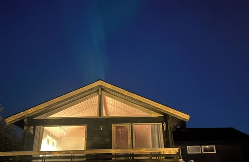 Tromso Apartamento | Kaldfjord Aurora Apartments New. Parking. Nice neighborhood close to mountain
