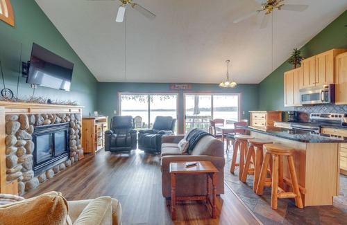 Kalkaska Cabina | Kalkaska Retreat: Private Hot Tub, Dock, Fireplace