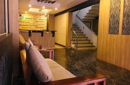 Kasaragod Hotel | Kalluvalappil Holiday Inn