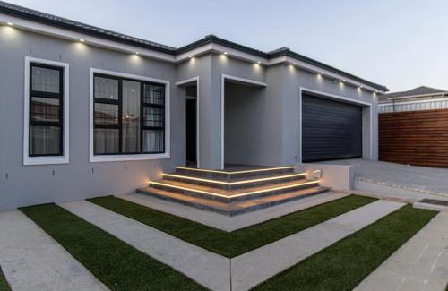 Port Elizabeth Casa | Kamargue Hills