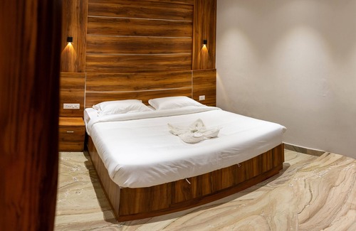 Thalassery Hotel | Kanak Residency Thalassary