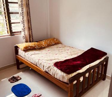 Piriyapatna Casa | Kannada Maathe Home Stay- Golden Temple-Tibet camp 2 km far