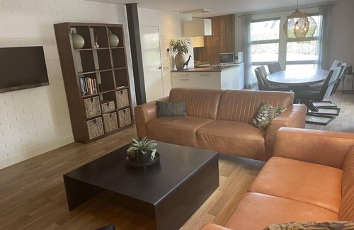 Warmenhuizen Casa | Kapberg Om de Noord in Warmenhuizen. Suitable for 5 people, 2 bedrooms with sauna.