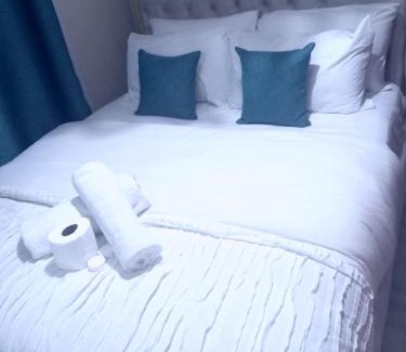 Kisumu Casa | Kapere cozy room