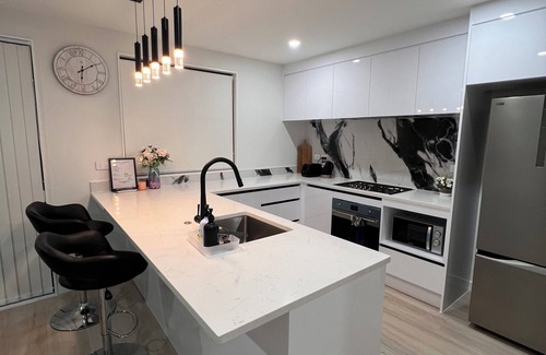 Takanini Casa | Kapia House,Great location for Airport, Botanical Garden, Town Centre.