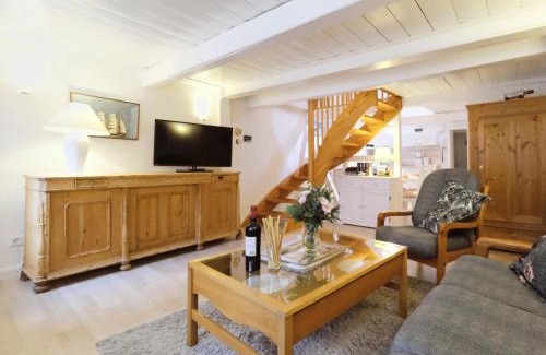 Flensburg Apartamento | Kapitänswohnung- Charmant wohnen in der Altstadt zentral & gemütlich mit Parkplatz!