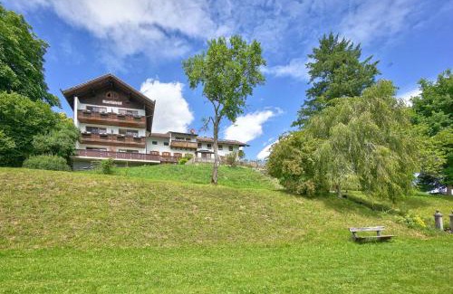 Seeon-Seebruck Casa | Karlshof