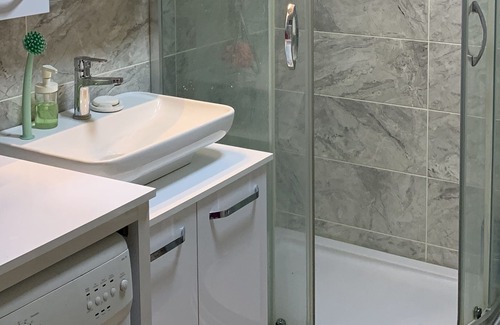Karsiyaka Apartamento | Karsiyaka central location, 10 minutes to public transport