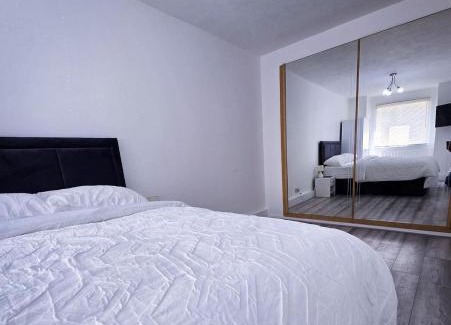 Belvedere Apartamento | Kas cosy 2 Bedroom Apartment in Belvedere with great transportation links