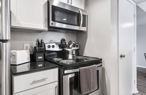 Delray Beach Apartamento | Kasa | Modern 1 BD + Pet Friendly | Delray Beach