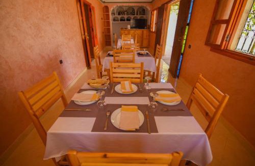 El Bour Cama Y Desayuno | Kasbah Roseville