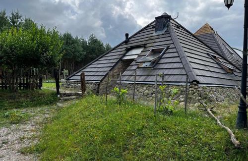 gmina Borzytuchom Cabina | Kaszubskie Piramidy