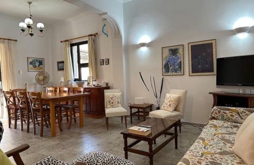 Killini Casa | Kato Panayia Cafe Retreat