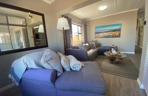 Yzerfontein Casa | Katspoegie
