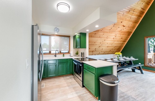 Newville Casa | Firepit/Games/Grill Your Dream Fall Vacay