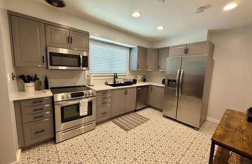 Kaysville Casa | Kaysville Kottage: Family-Friendly 4-bedroom House with Fire Pit