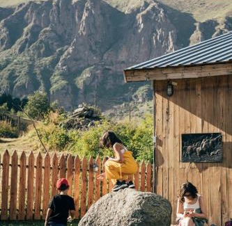 Stepantsminda Casa | Kazbegi Hut