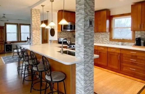 Keansburg Casa | Keansburg Beach house + Hot Tub