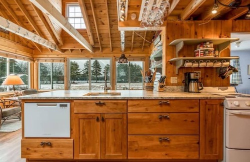Waterford Cabaña | Kedar Brook Cottage on Keoka Lake