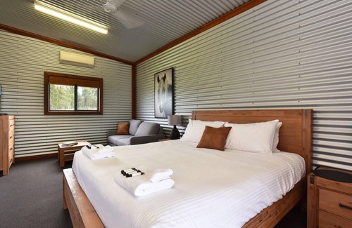 Lower Belford Otro | Kelman Cottage - escondido con piscina + criados a mano Roos + animales