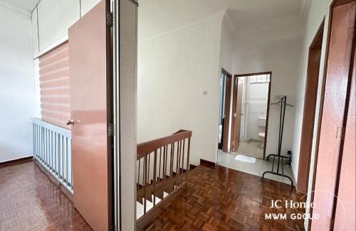 Kempas Casa | Kempas Family Suites Homestay
