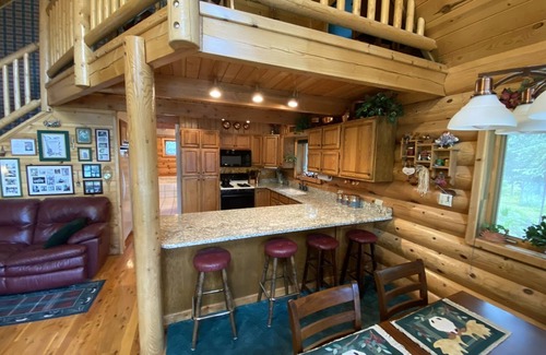Sterling Cabina | Kenai riverfront log cabin, perfect for fishing, close to town