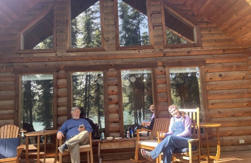 Sterling Cabina | Kenai riverfront log cabin, perfect for fishing, close to town
