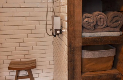 Silverton Apartamento | Kendal Room Cozy Mountain Lodge Retreat