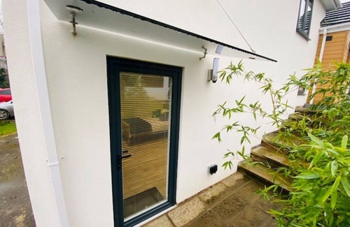 Kenilworth Apartamento | KENILWORTH STUDIO * PARKING * NETFLIX