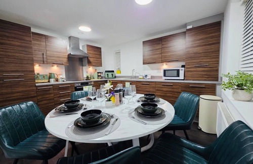 Colchester Casa | Kensington Bliss - 3 Bedroom House in Colchester