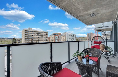 Sunnyside Apartamento | Kensington Condo | King Bed + Banff Pass + Parking + WIFI