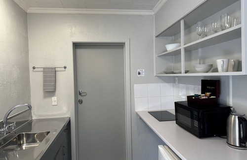 Kensington Hotel | Kensington Motel