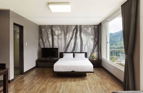 Hwagae Complejo | Kensington Resort Jirisan Hadong