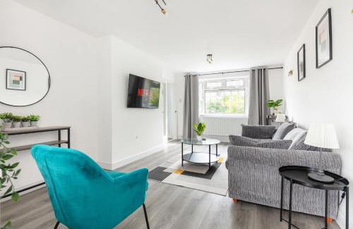 Singlewell Casa | Kent Haven - 3 bed house, Games room and Parking