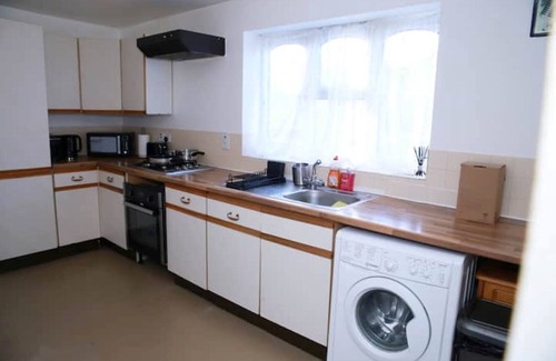 Queensbury Apartamento | Kenton Cozy Apartment