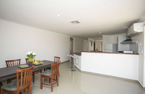 Kenwick Casa | Kenwick house - the perfect family home.