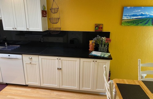 Kenwood Casa | Kenwood Cottage-Canyon & Creek Setting, Spa, Bienvenido a Tesla EV, SIN tarifa de limpieza