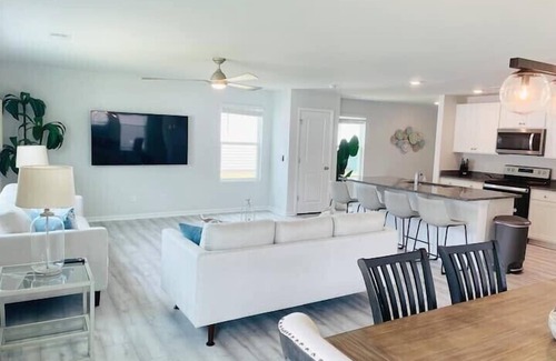 Port Wentworth Casa | Kenzie’s Corner | Modern | Comfort | Resort