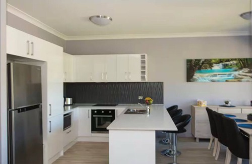 McDowall Casa | Keona Grove Home 2 - hermosa casa adosada