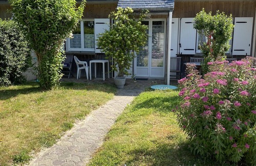 Cherrueix Casa | Gîte Ker Evan-Baño privado con ducha-Casa-Vista al Jardín