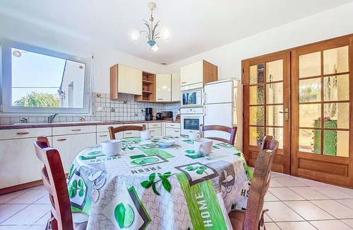 Pleumeur-Bodou Casa | Kerguntuil by Interhome