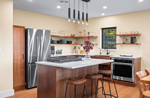 Bluff Point Casa | Keuka Lookout- A modern perch above Keuka Lake