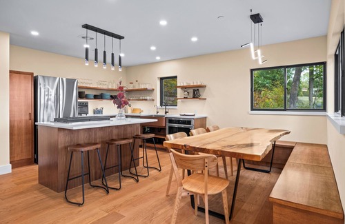 Bluff Point Casa | Keuka Lookout- A modern perch above Keuka Lake