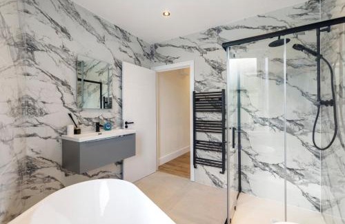 North Richmond Apartamento | Kew Garden Suite 2BR Sleeps 9 Near Central London