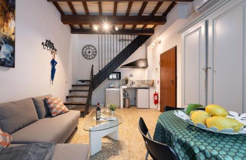 Sant' Ambrogio Apartamento | Keys of Italy - F1 - Fiesolana 24 - Santa Croce one bedroom apartment for couples