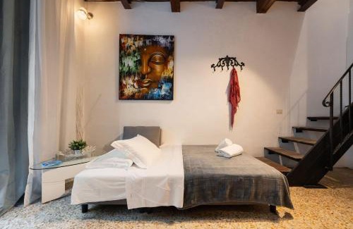 Sant' Ambrogio Apartamento | Keys of Italy - F1 - Fiesolana 24 - Santa Croce one bedroom apartment for couples