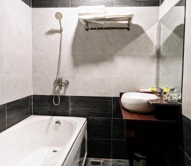 Ninh Kieu Hotel | Khách sạn Ý Linh Cần Thơ