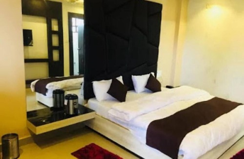 Pachmarhi Hotel | Khalsa Lake View Resort