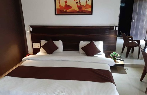 Pachmarhi Hotel | Khalsa Lake View Resort