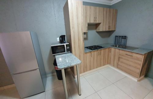 Standerton Cama Y Desayuno | Khayalami Hotel - Standerton